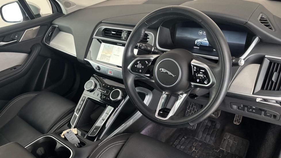 JAGUAR I-PACE Image 9