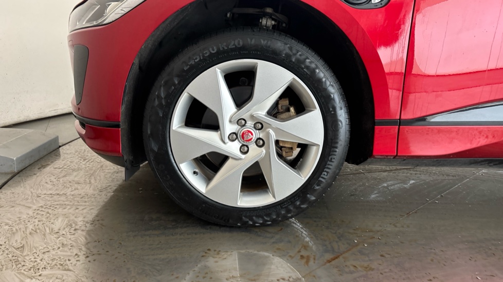 JAGUAR I-PACE Image 17
