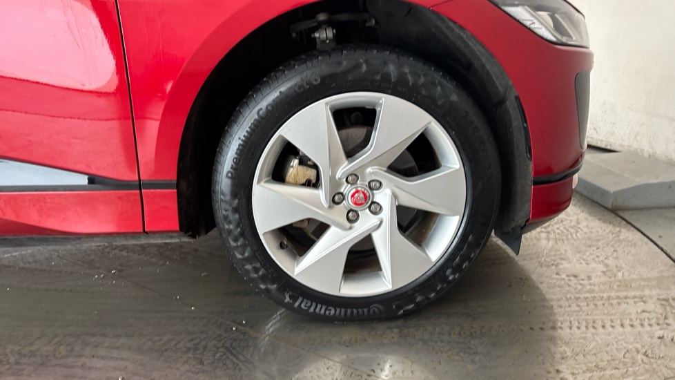 JAGUAR I-PACE Image 20