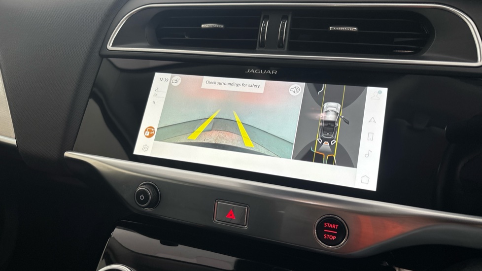 JAGUAR I-PACE reverse camera