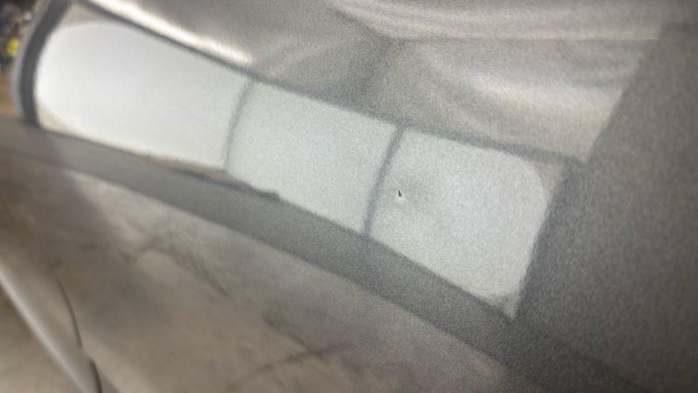 MG MG4 chip and dent