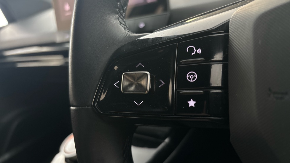 MG MG4 cruise control