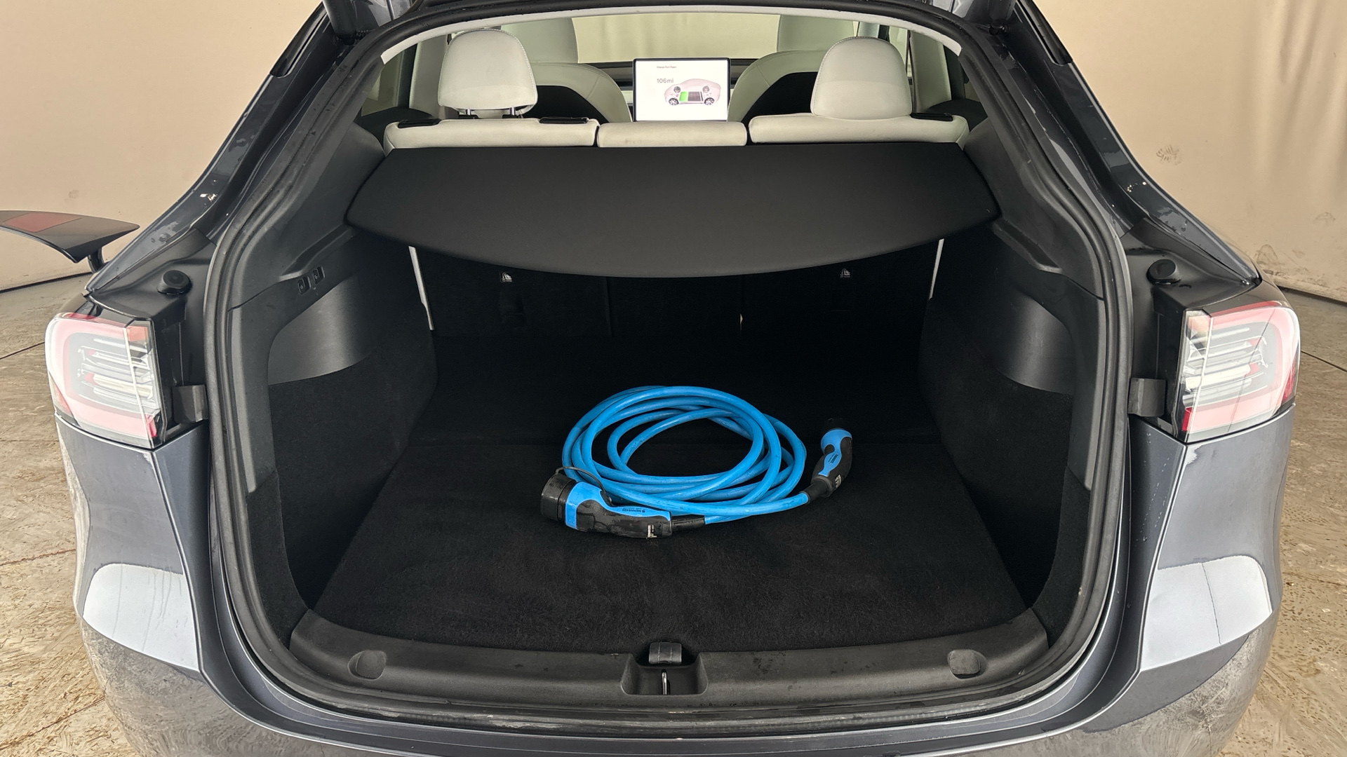 4049545 Long Range AWD 5dr Auto