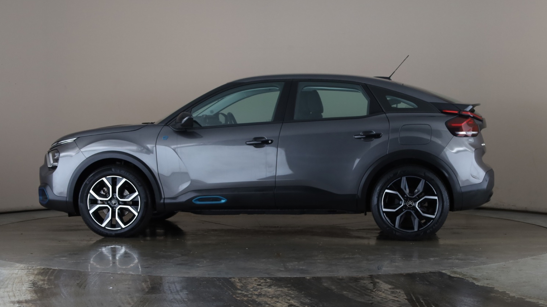 4020895 100kW Sense 50kWh 5dr Auto [11kWCh]