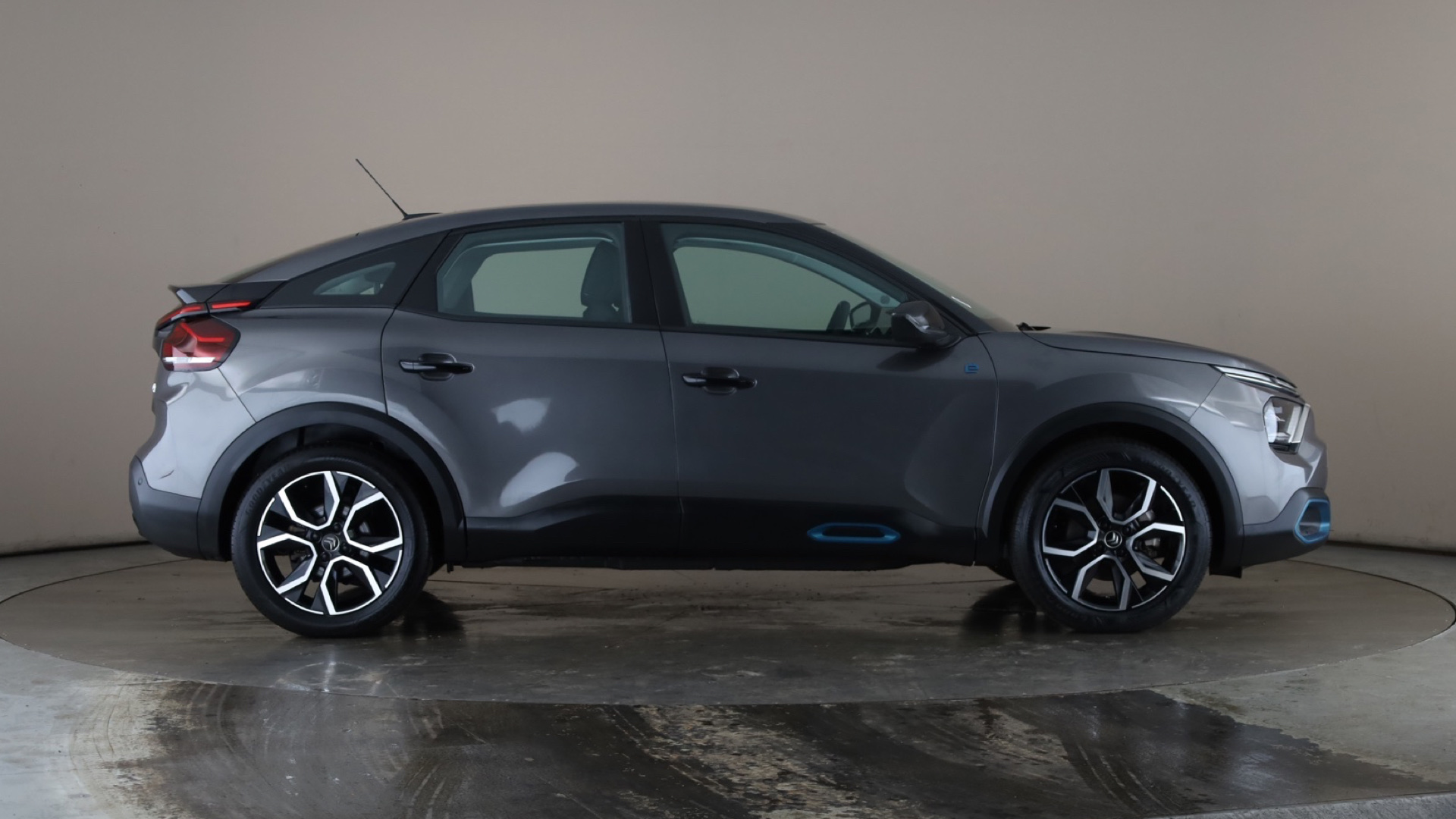 4020895 100kW Sense 50kWh 5dr Auto [11kWCh]