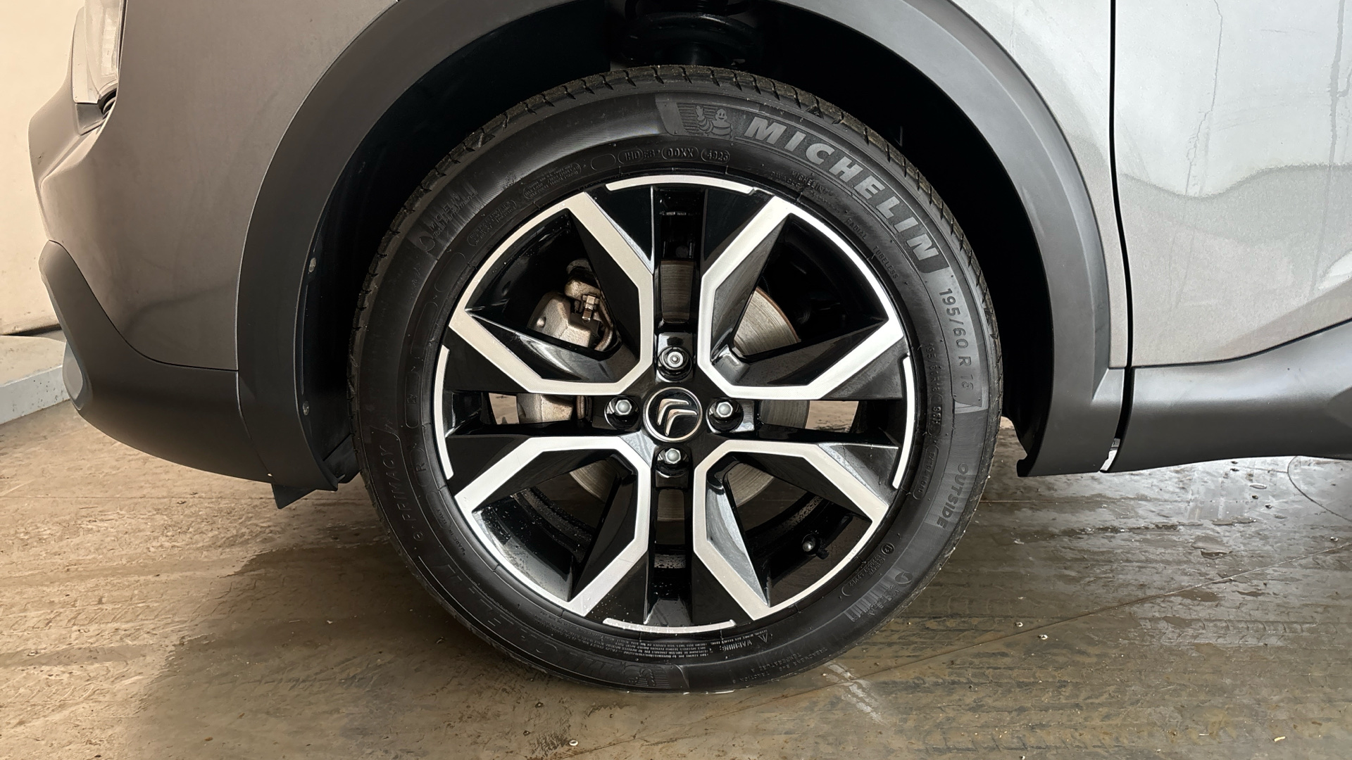 4020895 100kW Sense 50kWh 5dr Auto [11kWCh]