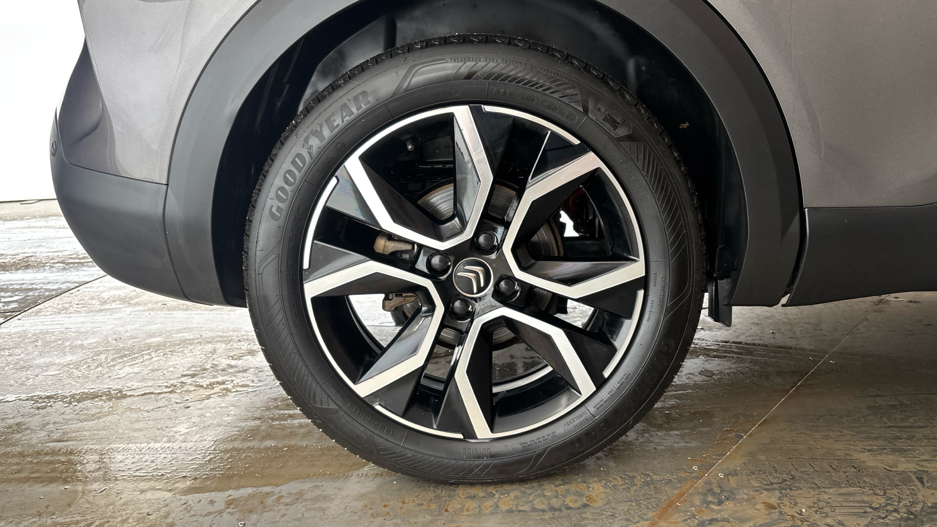 4020895 100kW Sense 50kWh 5dr Auto [11kWCh]