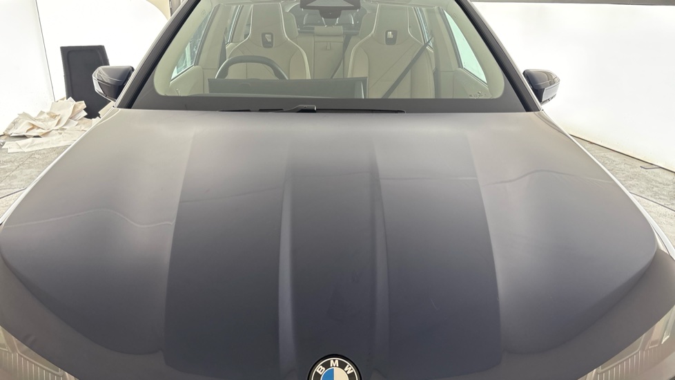 BMW iX Image 16