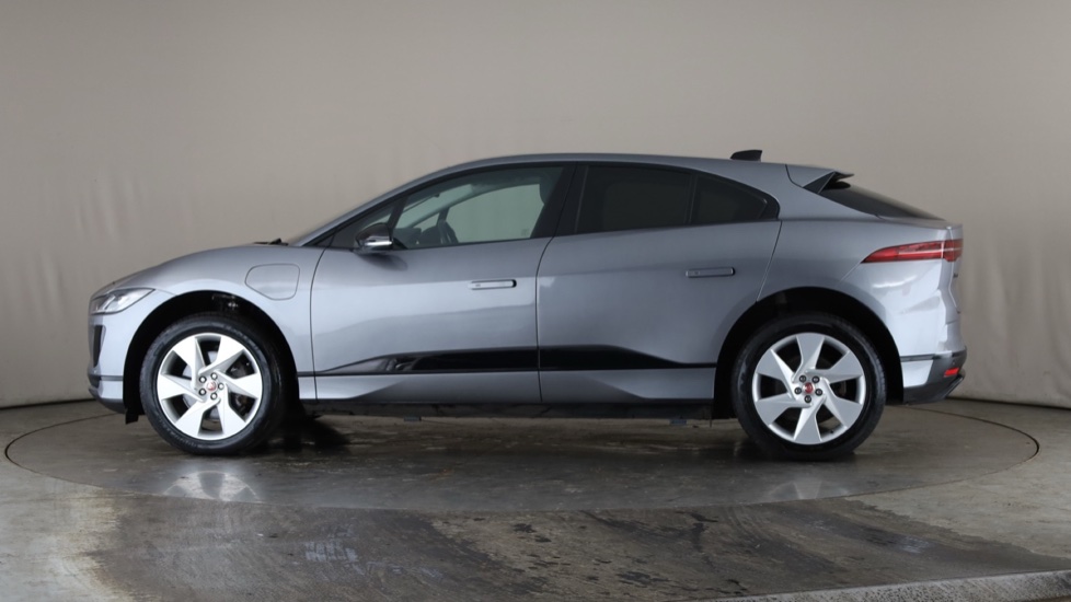 JAGUAR I-PACE Image 2