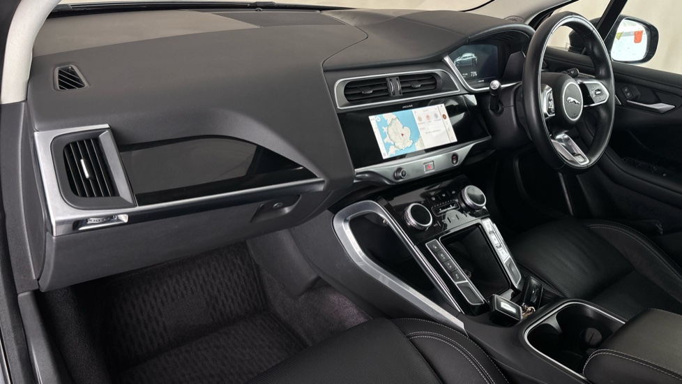 JAGUAR I-PACE Image 10