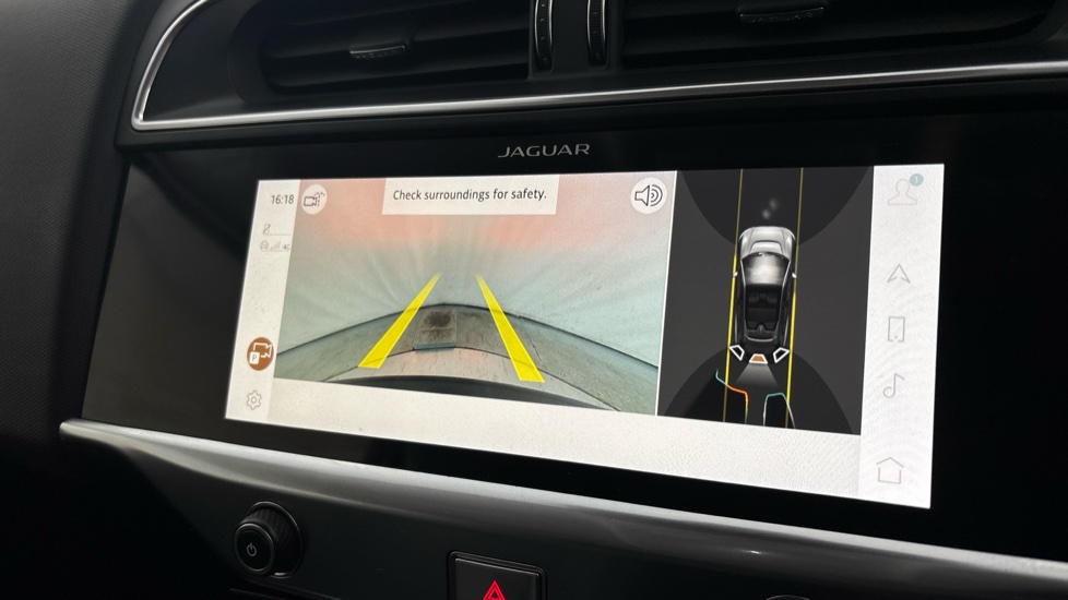 JAGUAR I-PACE Reverse camera