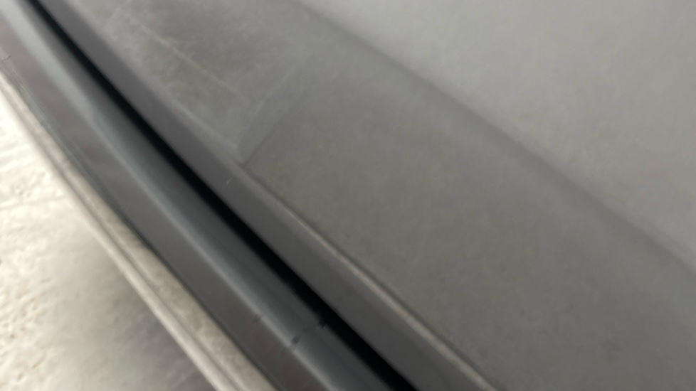 LAND ROVER RANGE ROVER SPORT scratches