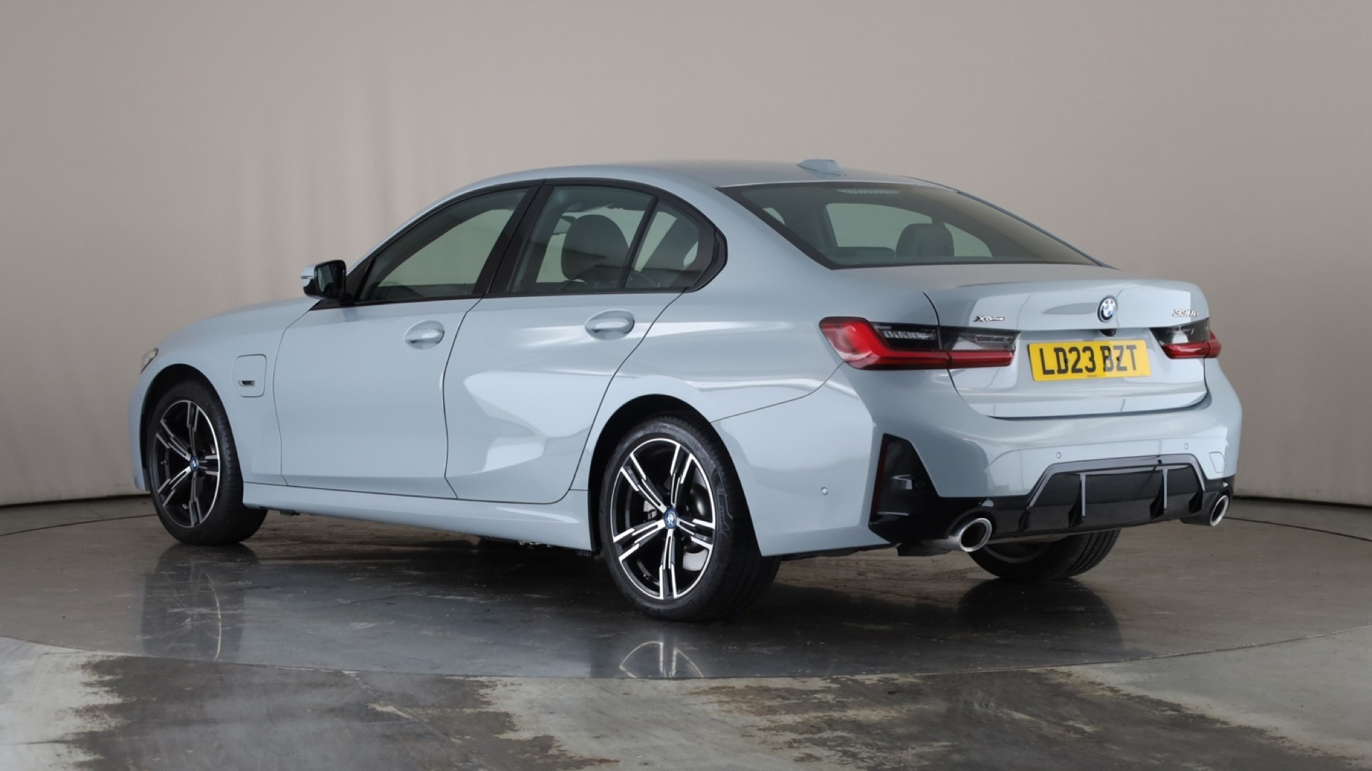 BMW 3 Series 330e xDrive M Sport 4dr Step Auto