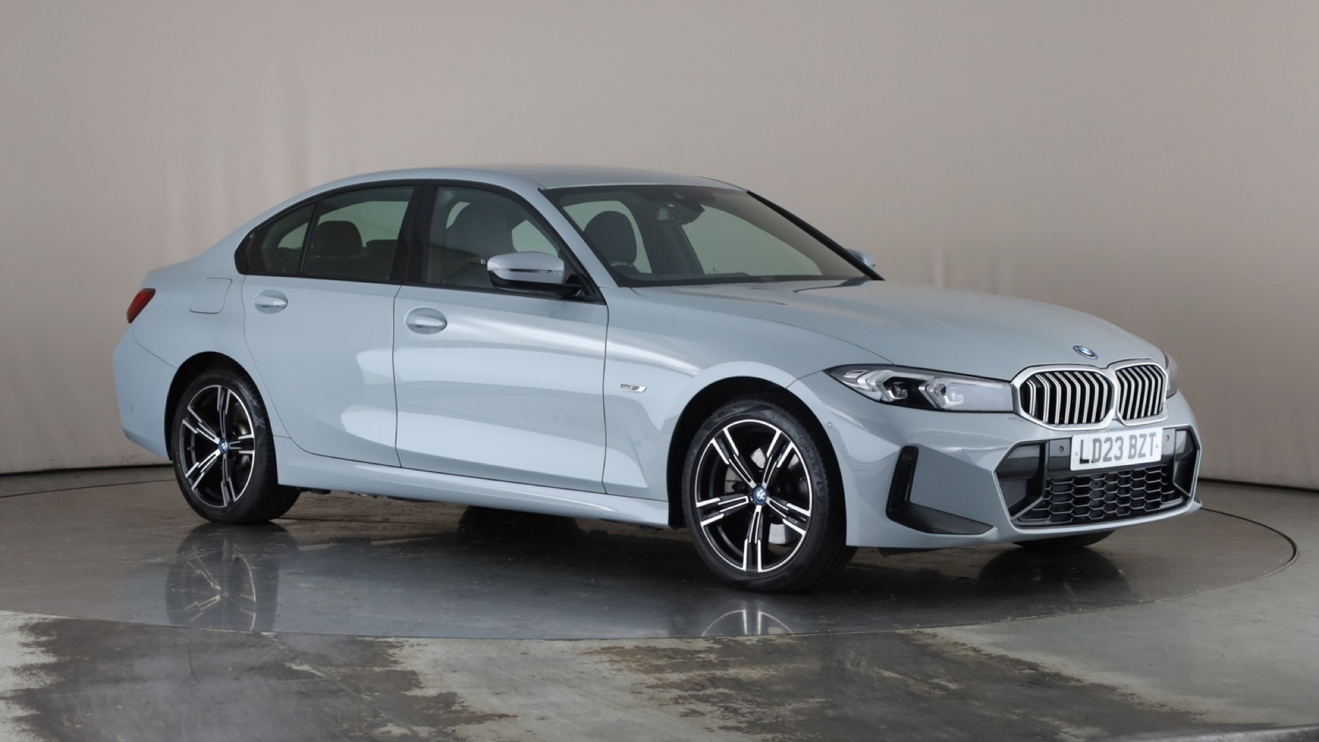 BMW 3 Series 330e xDrive M Sport 4dr Step Auto