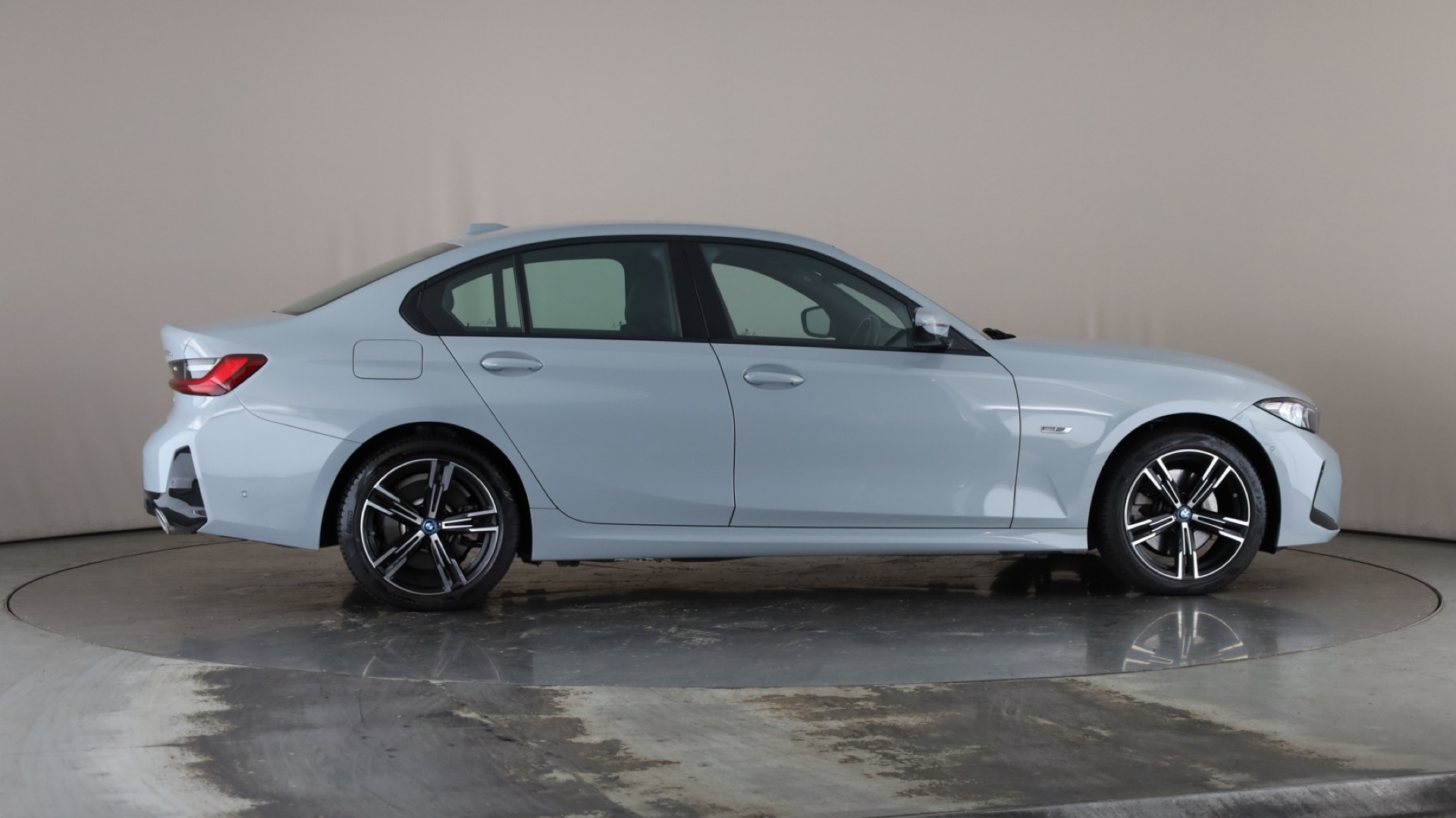 BMW 3 Series 330e xDrive M Sport 4dr Step Auto