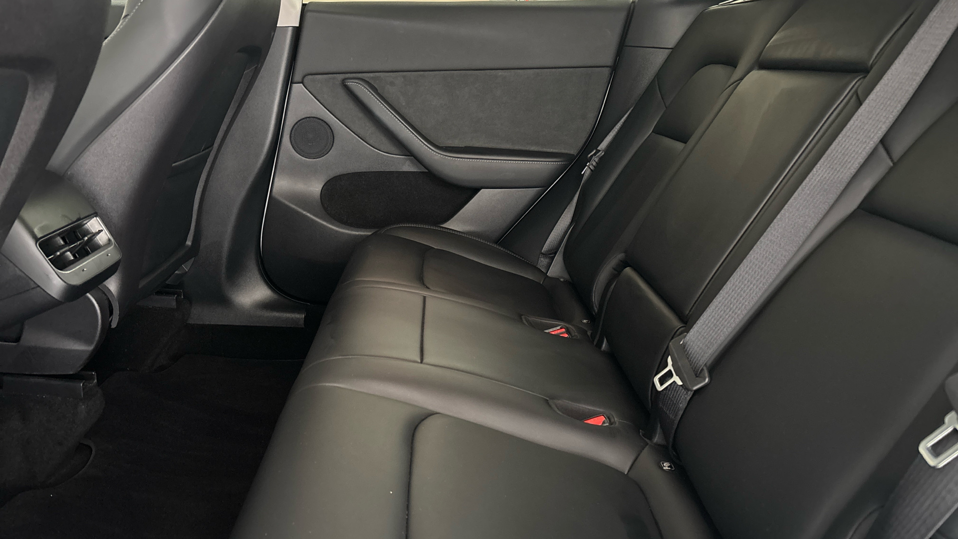 4020682 Long Range AWD 5dr Auto