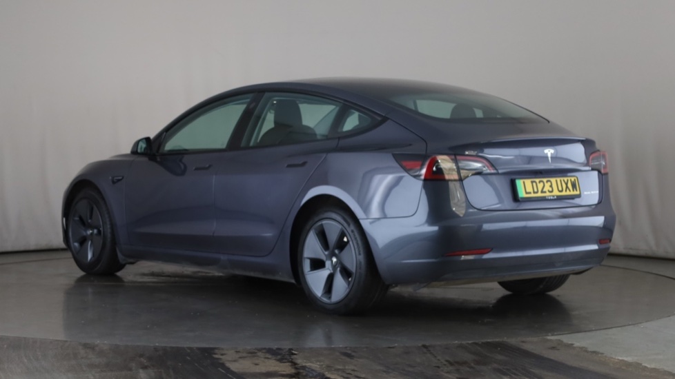Tesla Model 3 Image 3