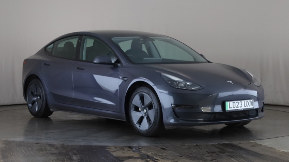 Tesla Model 3 Image 7