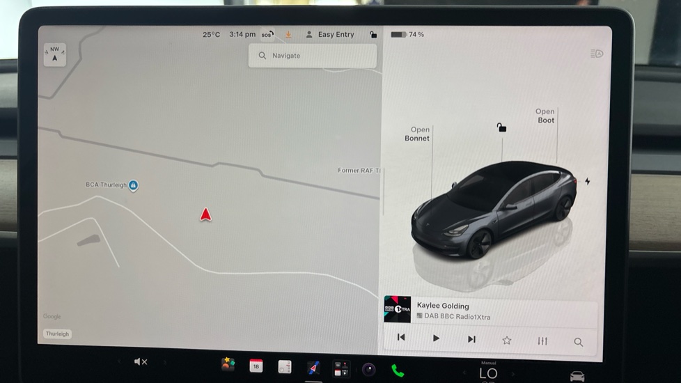 Tesla Model 3 Image 12