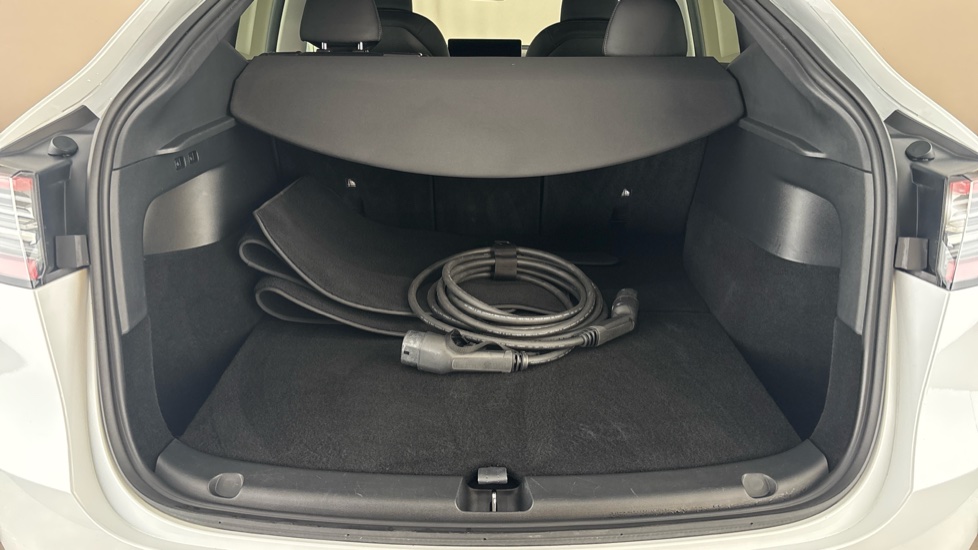 TESLA MODEL Y Image 15