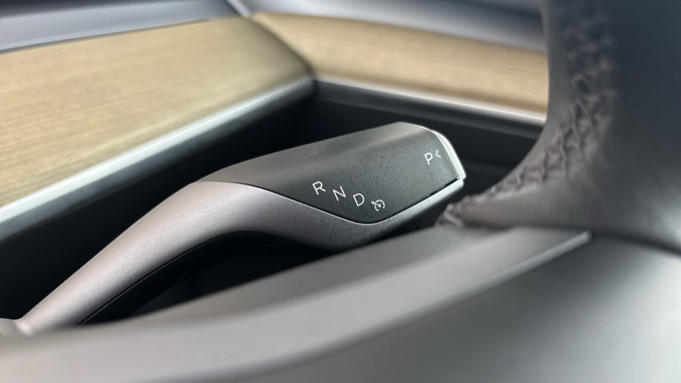 TESLA MODEL Y Cruise control