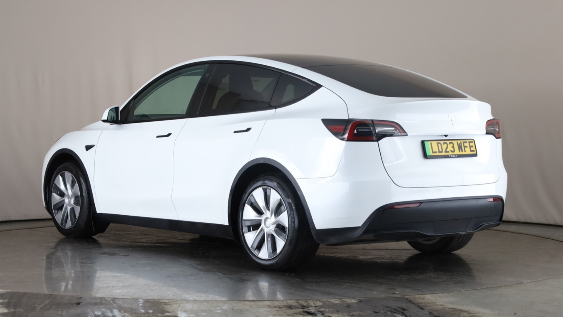 Tesla Model Y RWD 5dr Auto