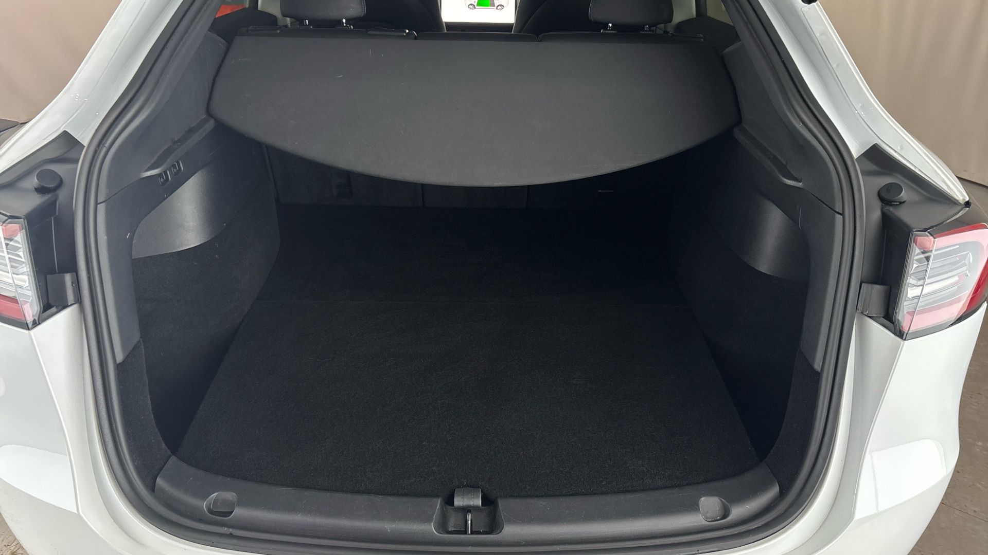 Tesla Model Y RWD 5dr Auto