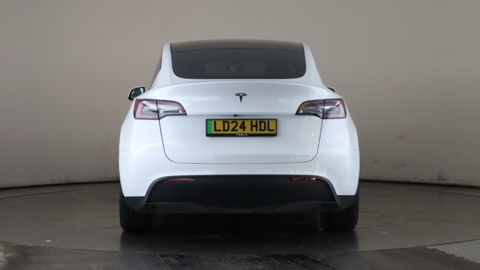 TESLA MODEL Y Image 4