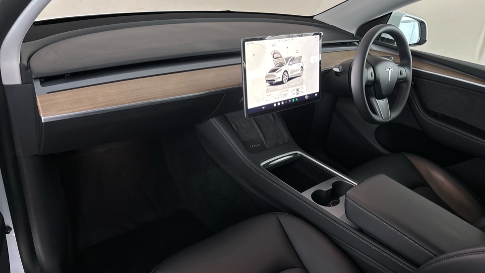 TESLA MODEL Y Image 10