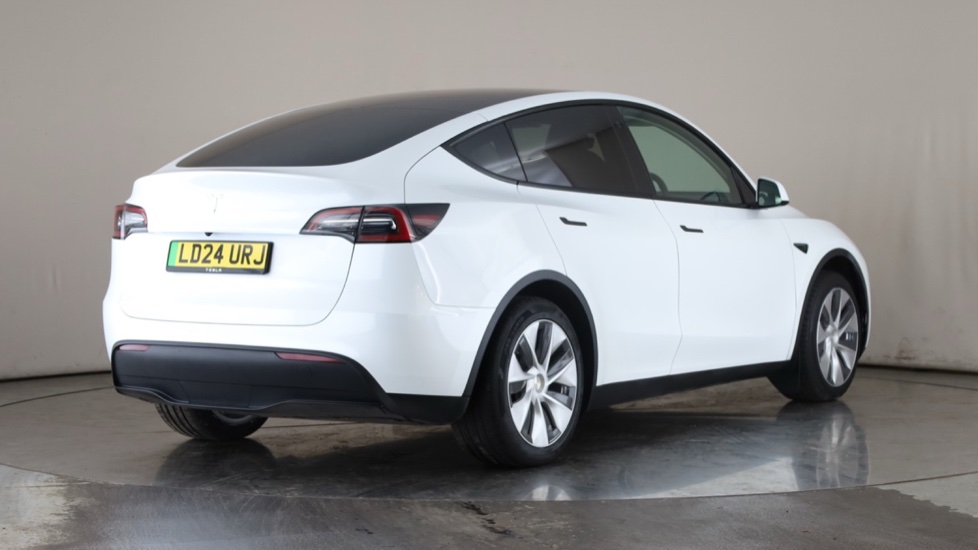 TESLA MODEL Y Image 5