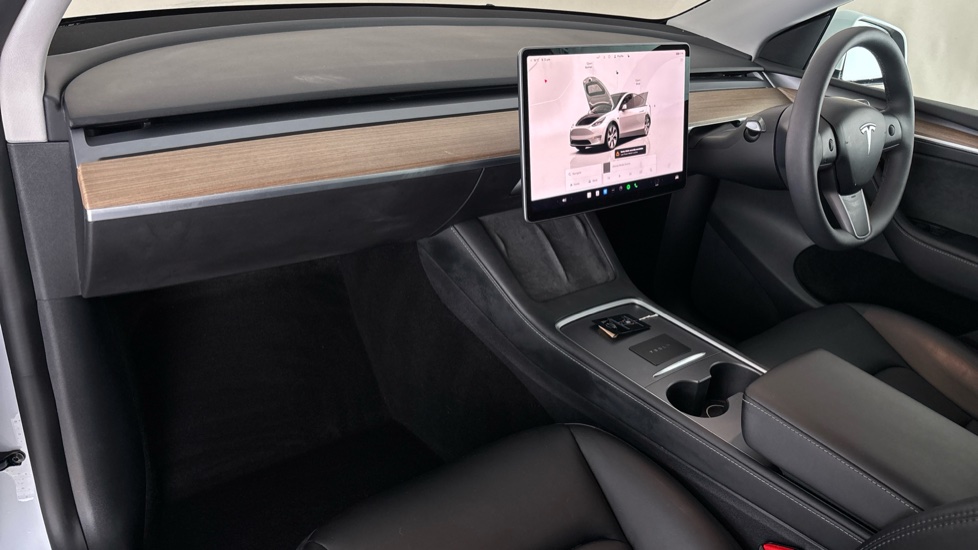 TESLA MODEL Y Image 10