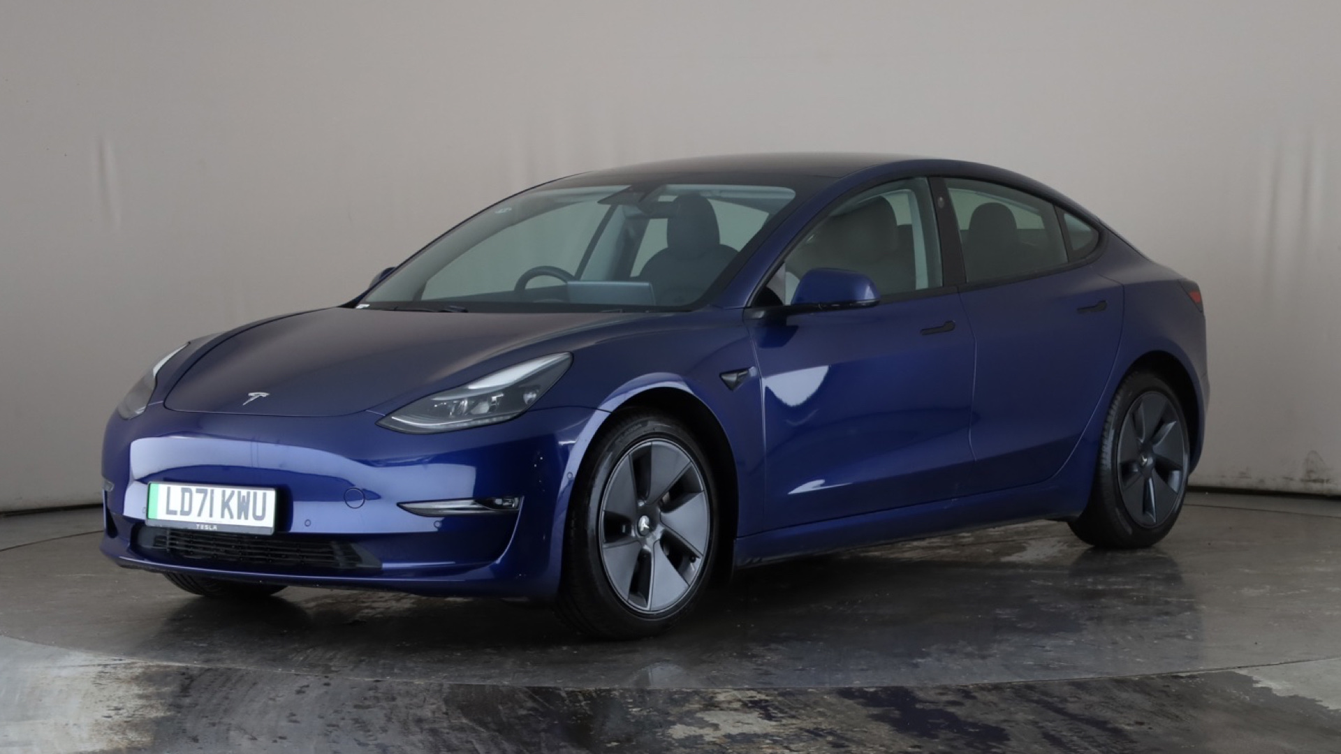 Tesla Model 3 Saloon Long Range AWD 4dr Auto