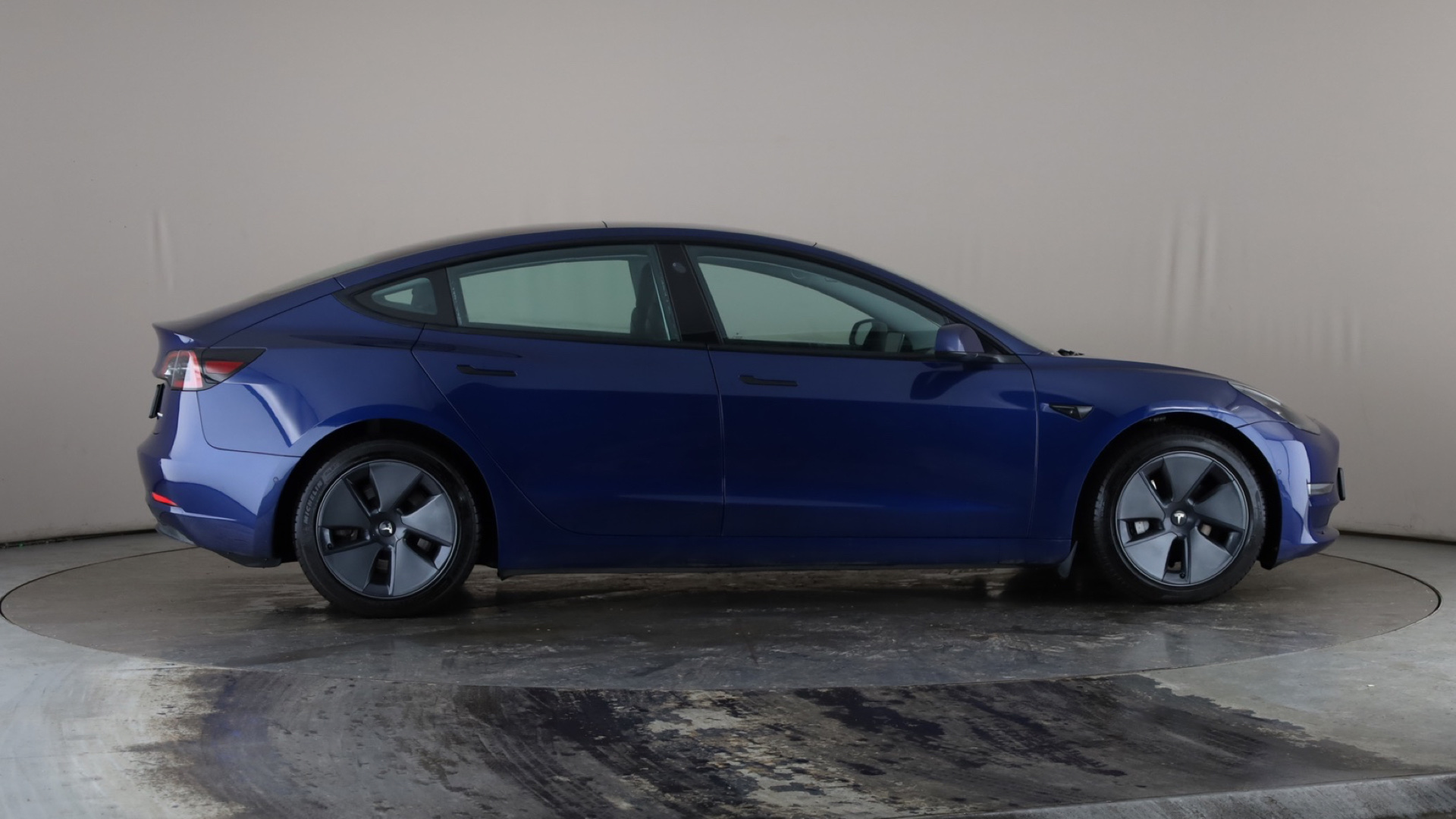 4027596 Long Range AWD 4dr Auto