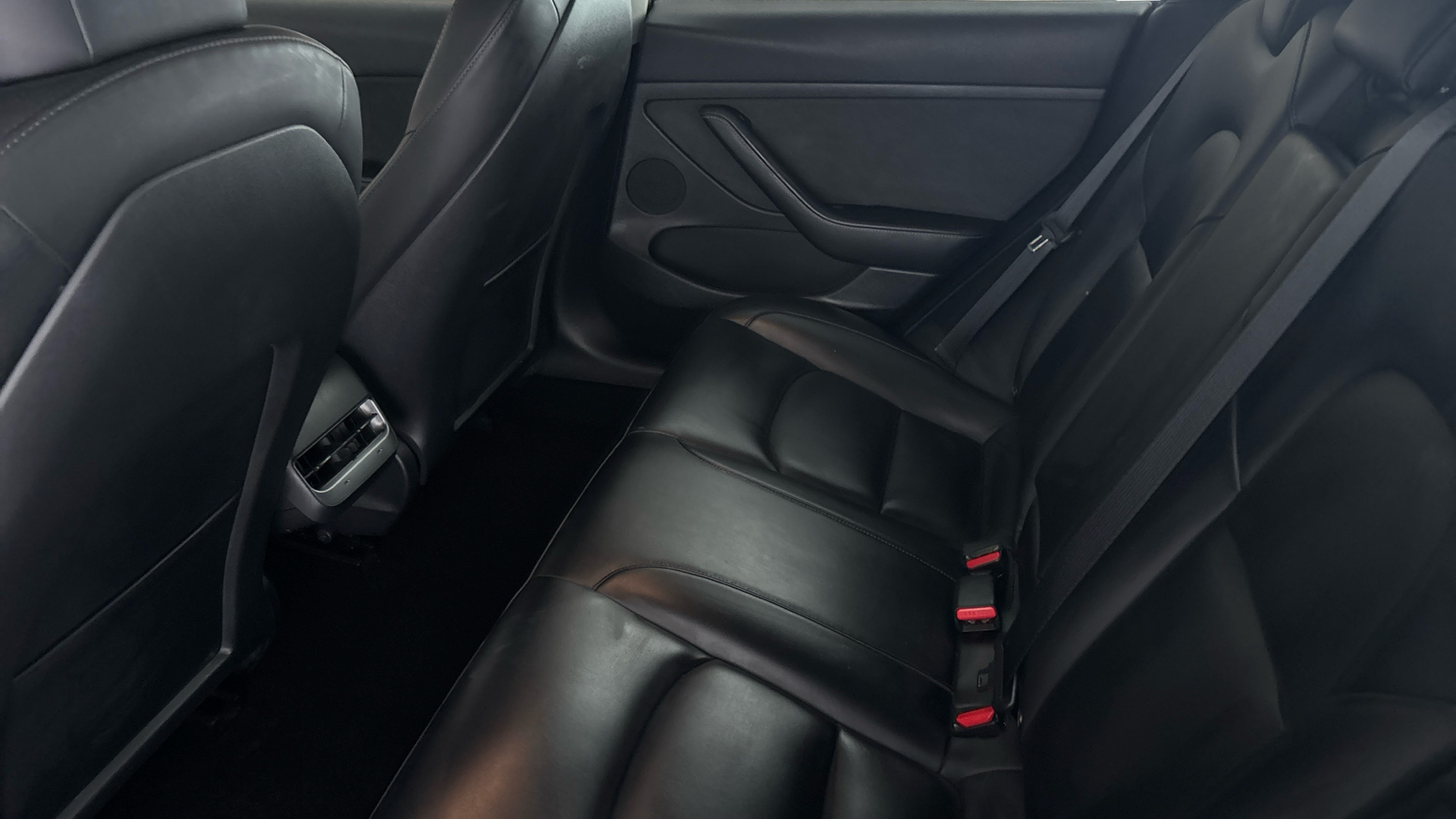 4027596 Long Range AWD 4dr Auto