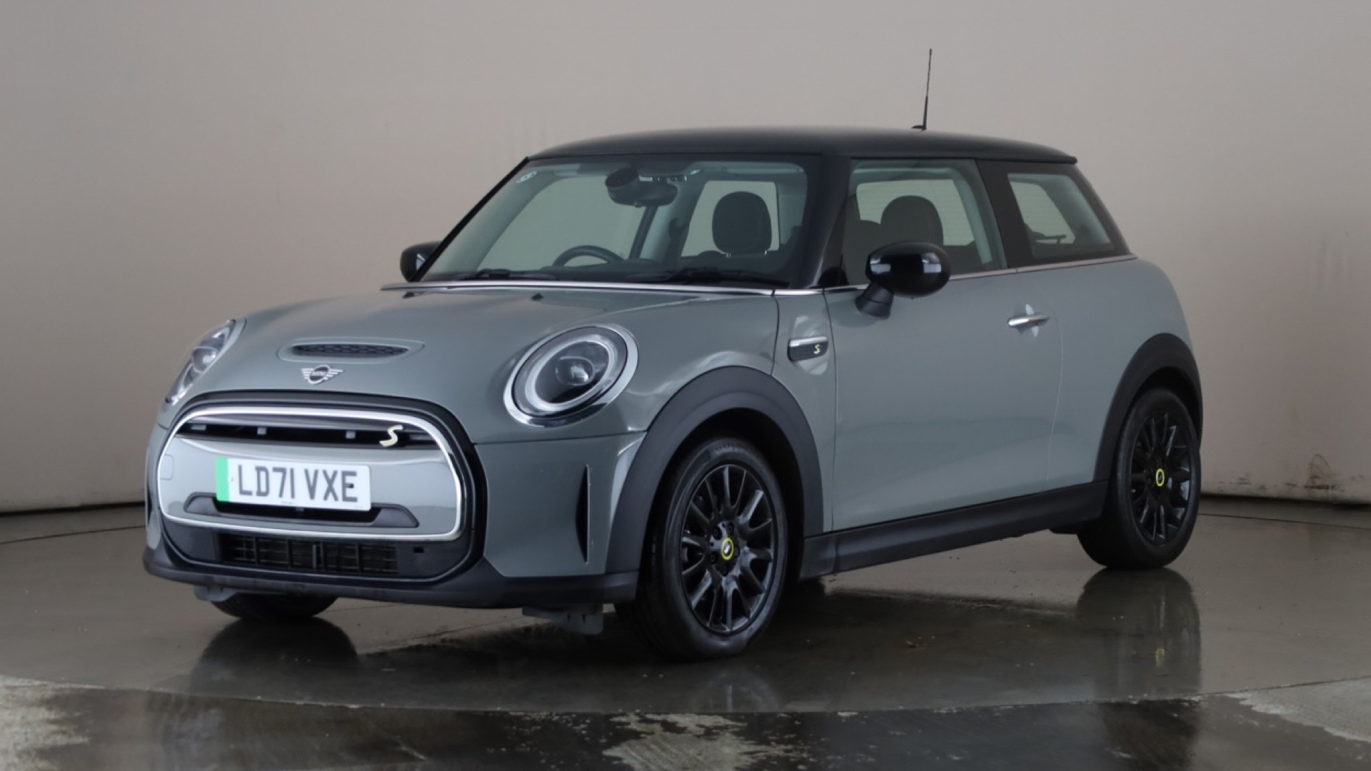 Mini Hatchback Electric 135kW Cooper S Level 1 33kWh 3dr Auto