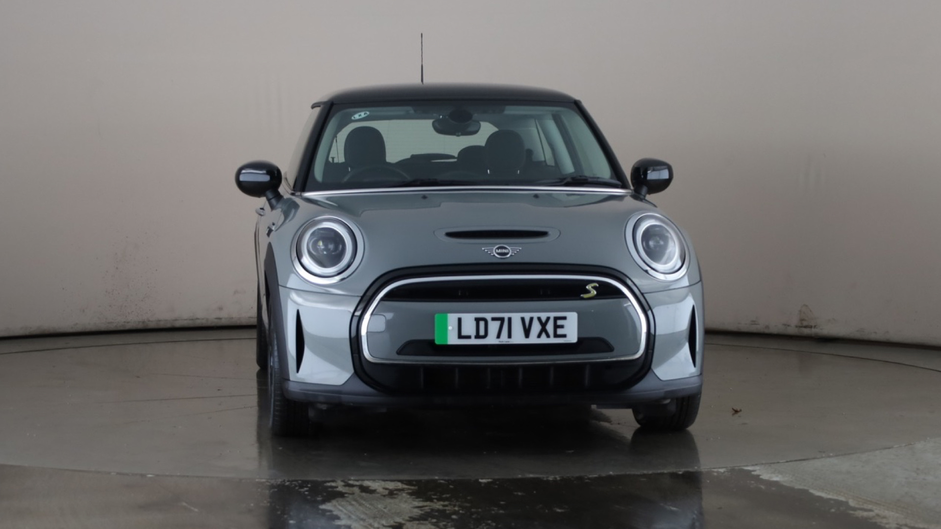 4020721 135kW Cooper S Level 1 33kWh 3dr Auto