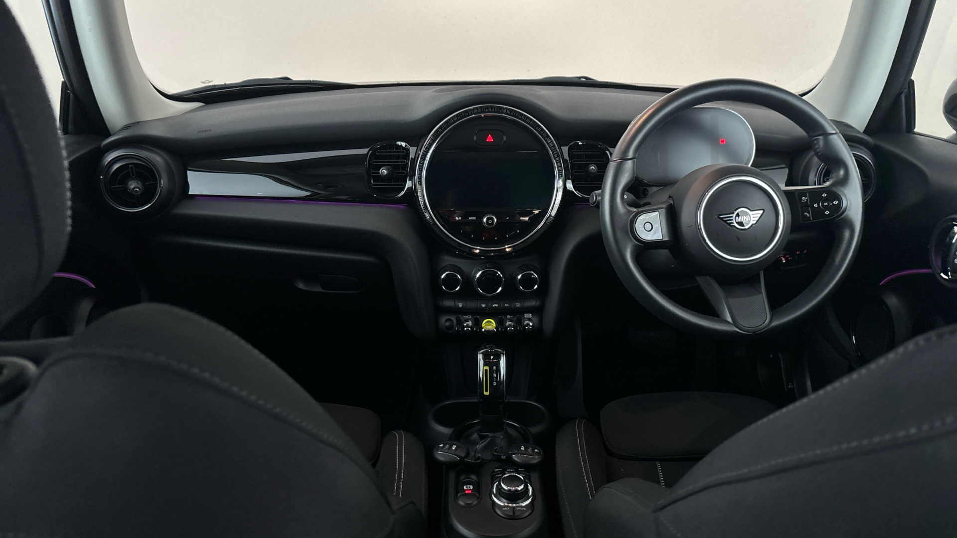 4020721 135kW Cooper S Level 1 33kWh 3dr Auto