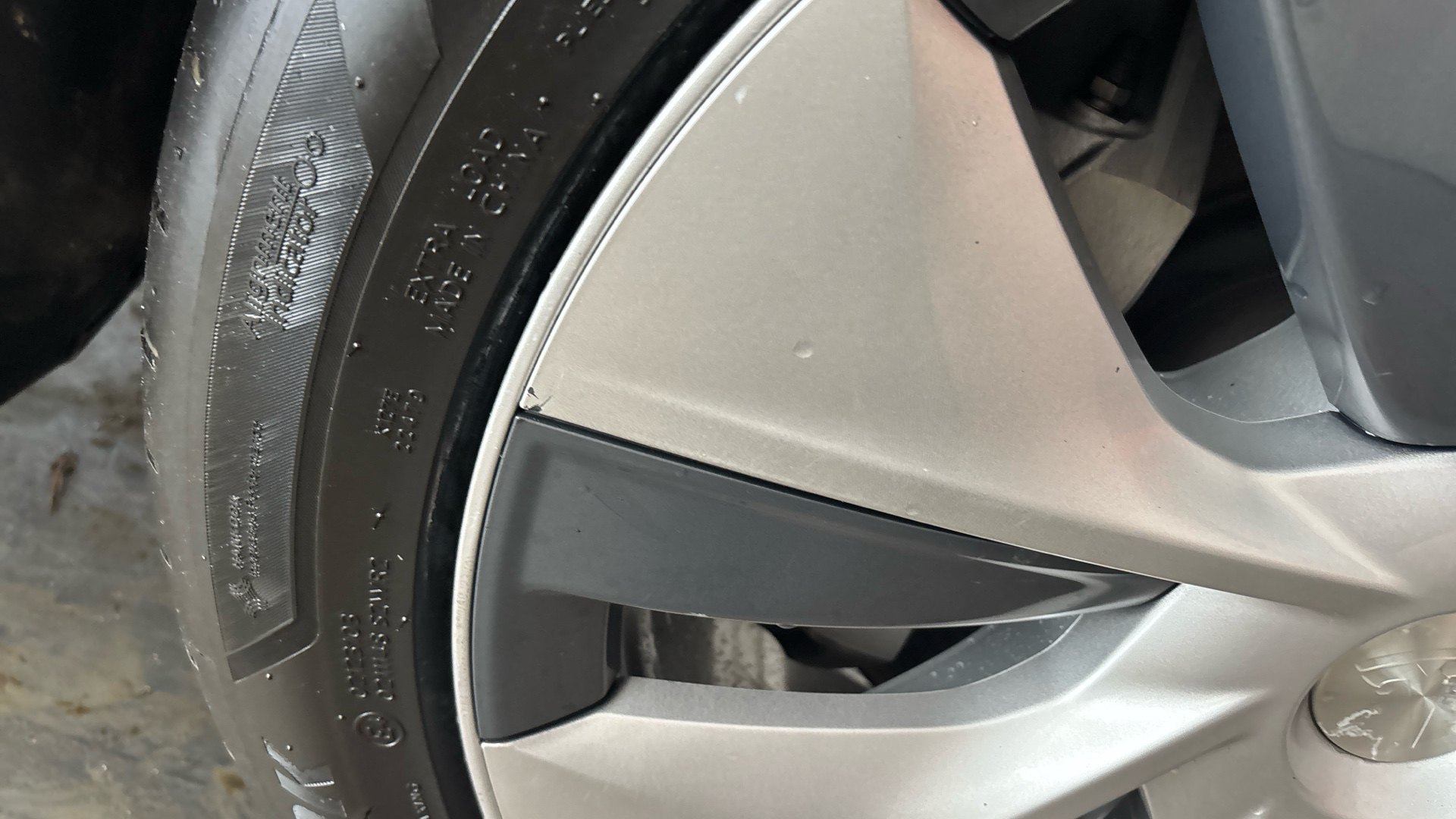 4020644 Long Range AWD 5dr Auto