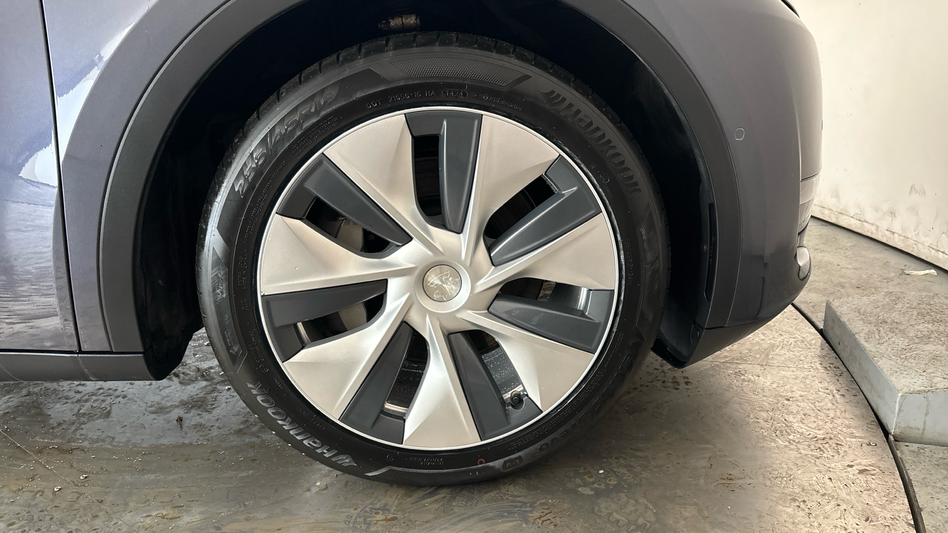 4020644 Long Range AWD 5dr Auto