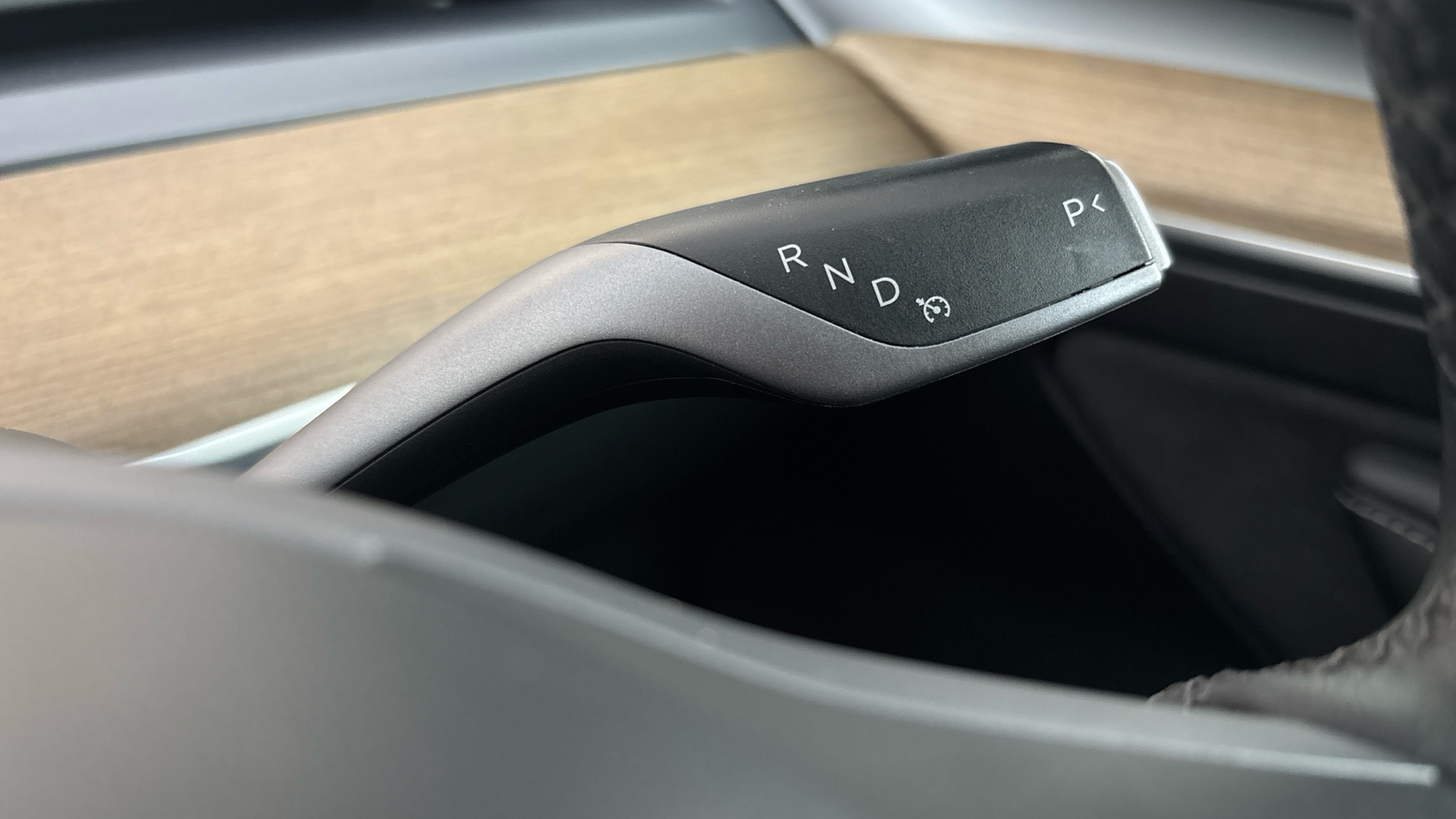 4020644 Long Range AWD 5dr Auto