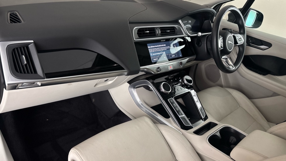 JAGUAR I-PACE Image 10