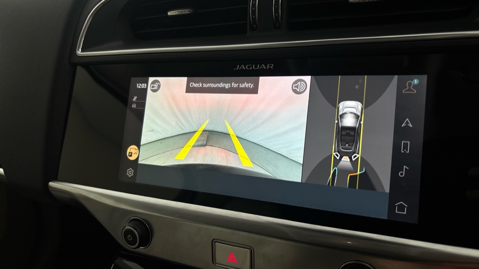 JAGUAR I-PACE reverse camera