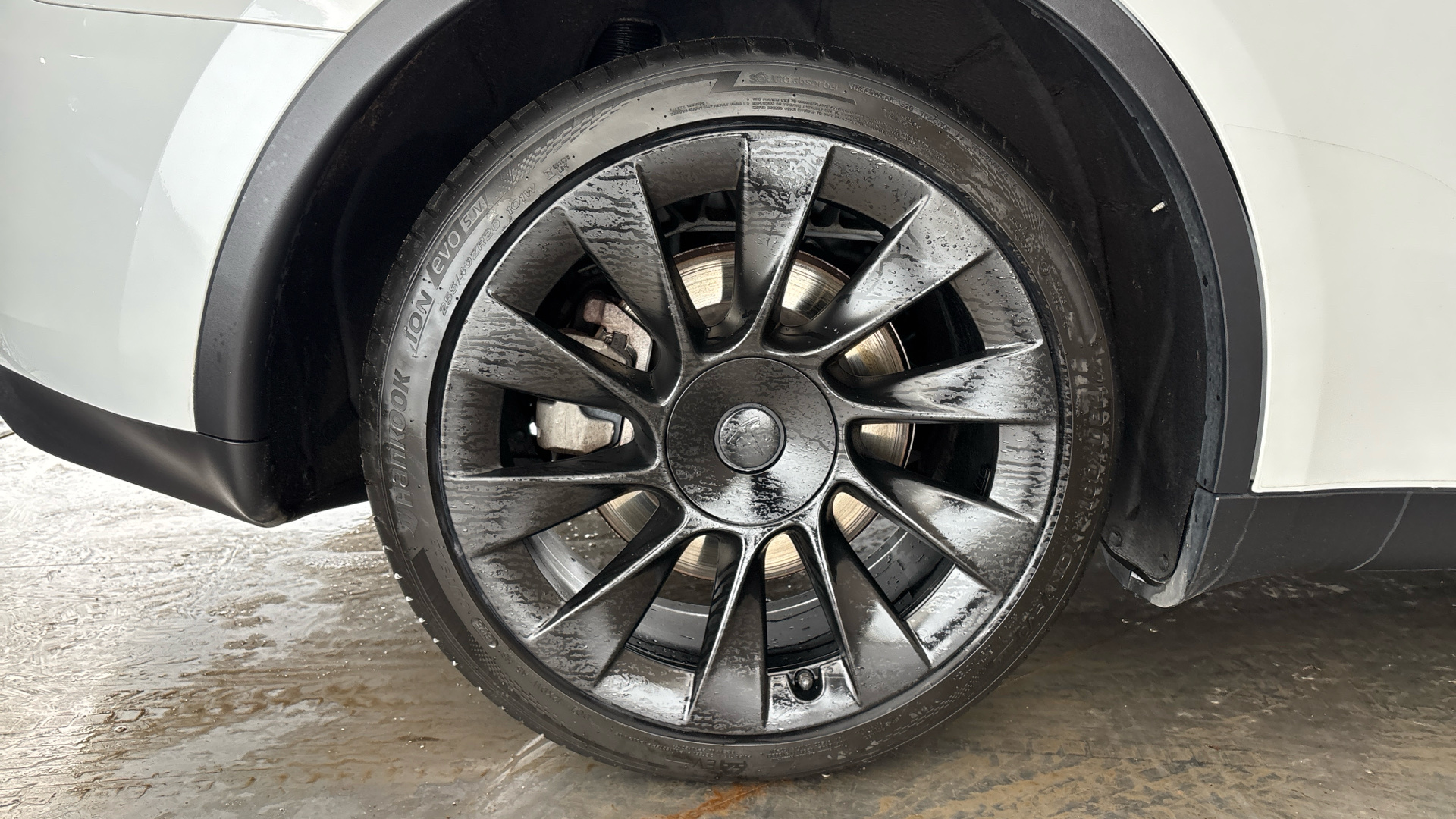 4049083 Long Range AWD 5dr Auto