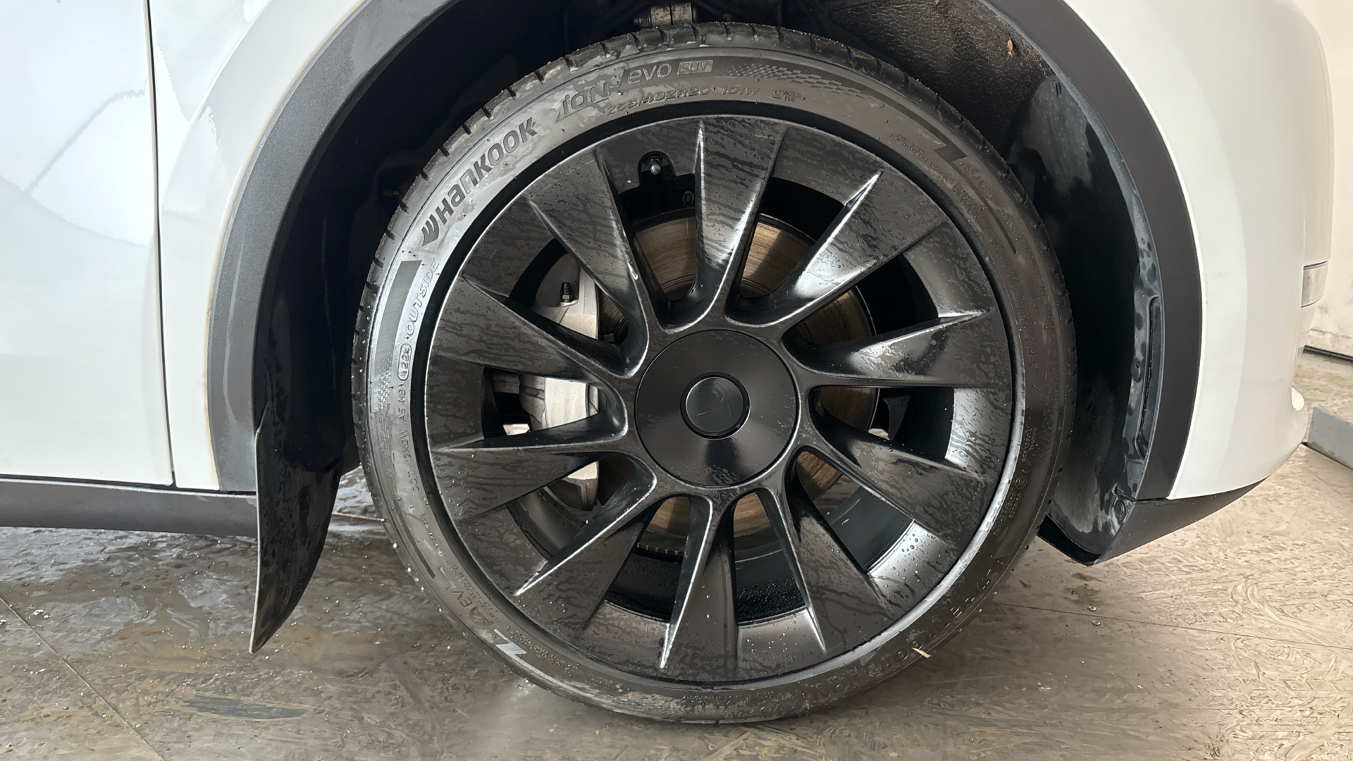 4049083 Long Range AWD 5dr Auto