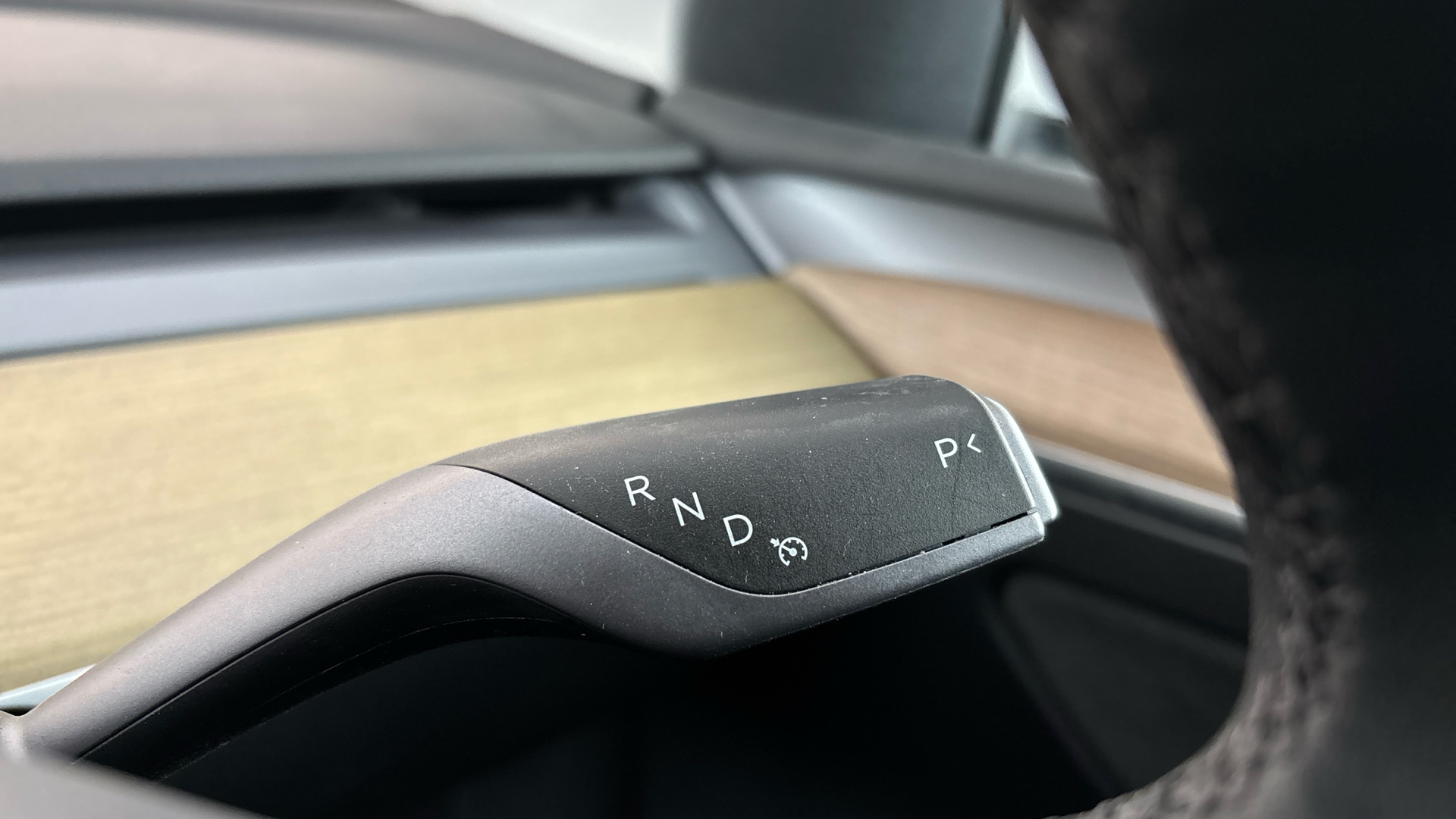 4049083 Long Range AWD 5dr Auto