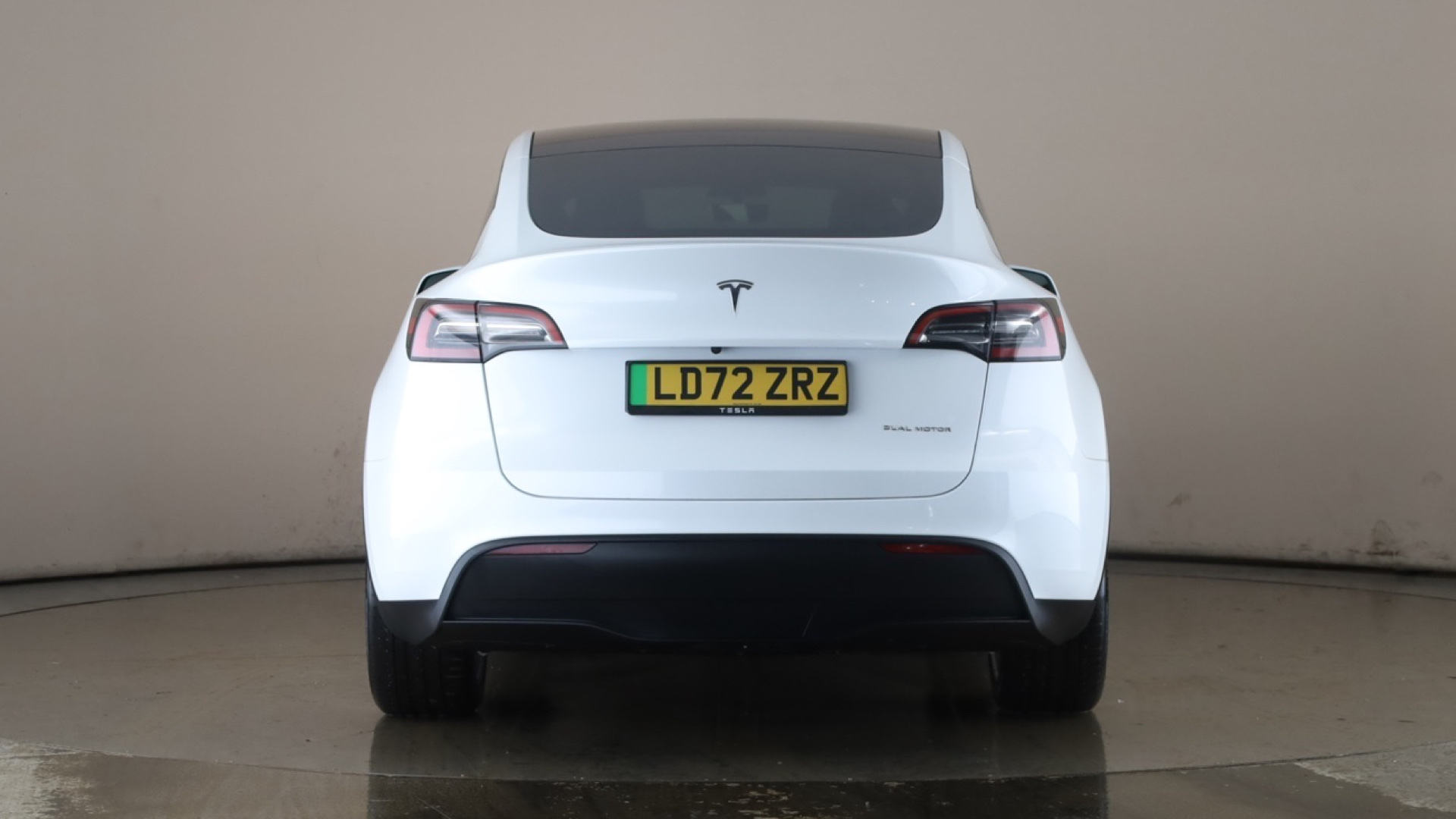 4049524 Long Range AWD 5dr Auto