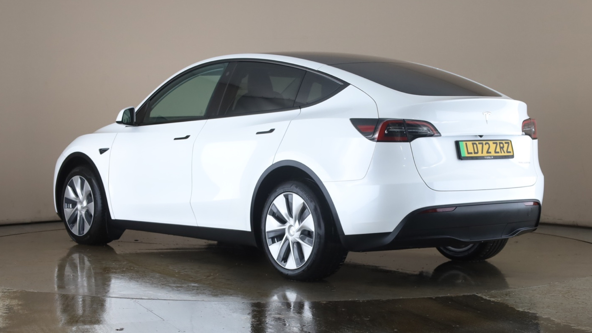 4049524 Long Range AWD 5dr Auto