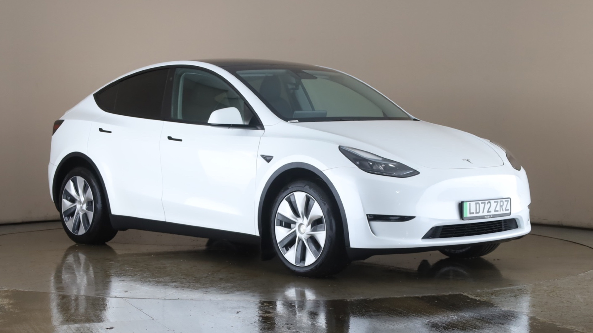 4049524 Long Range AWD 5dr Auto