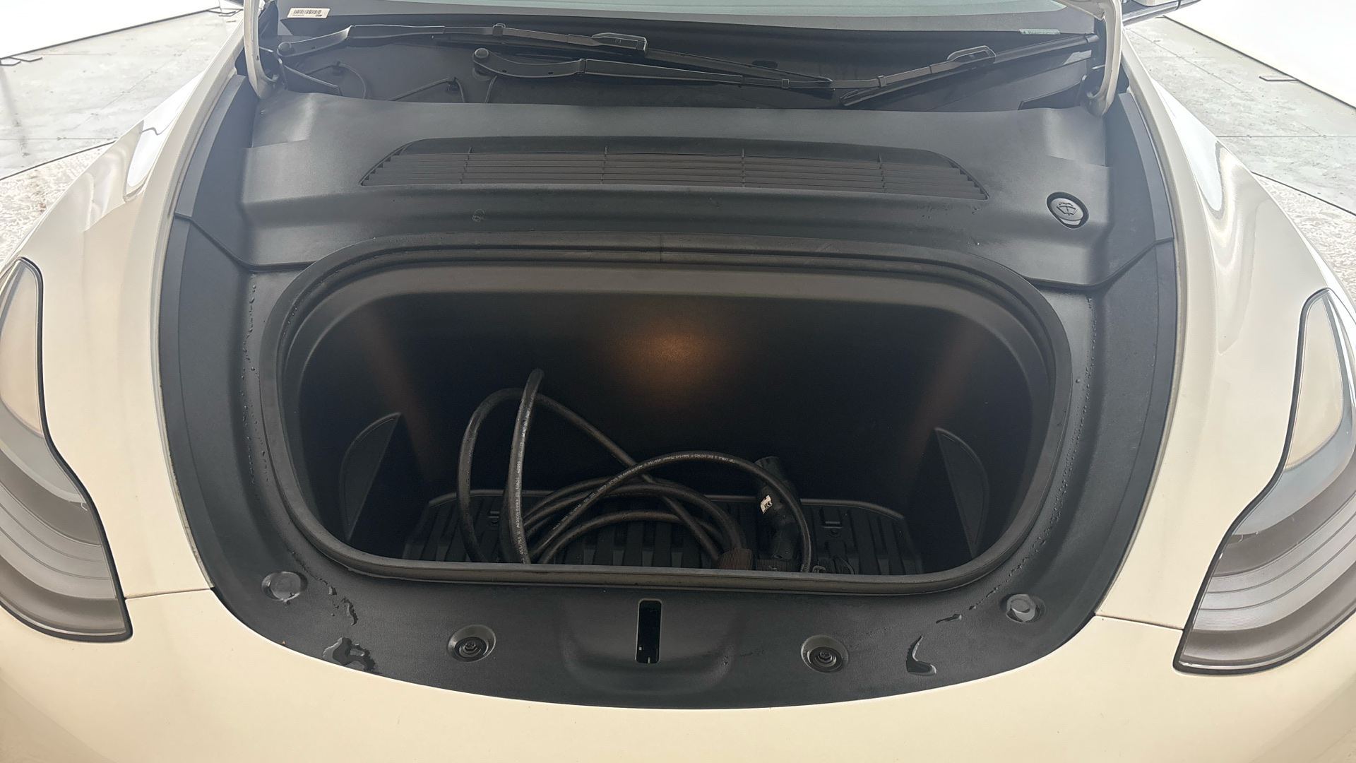 4049524 Long Range AWD 5dr Auto