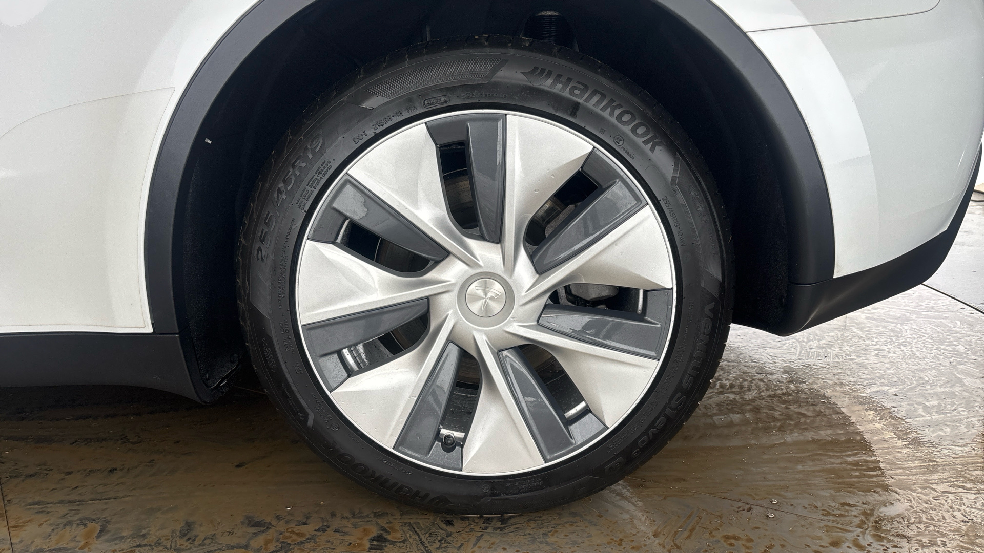 4049524 Long Range AWD 5dr Auto